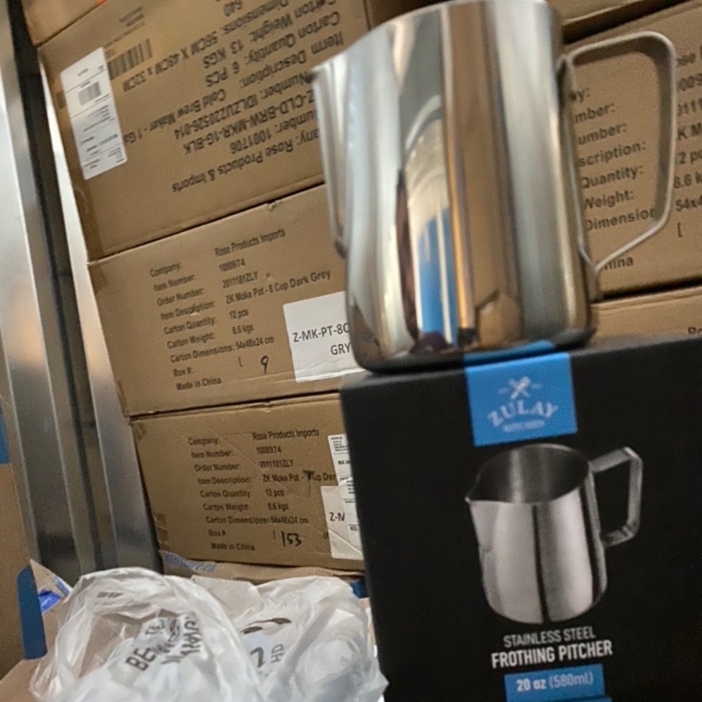 Zulay Kitchen 20oz Stainless Steel Frothing Pitcher Elevate your home barista